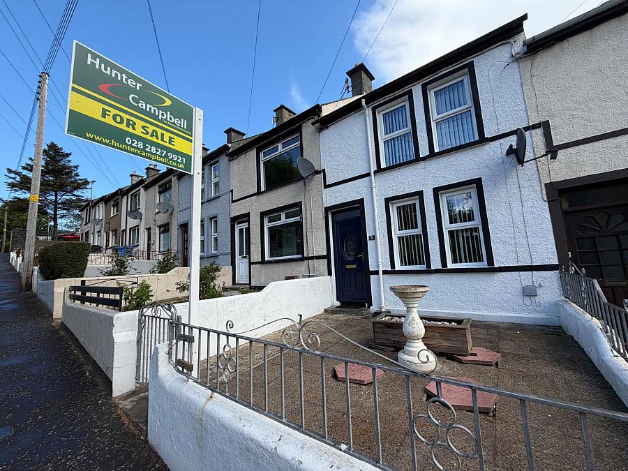 5 Lower Cairncastle Road, Larne, BT40 1PG