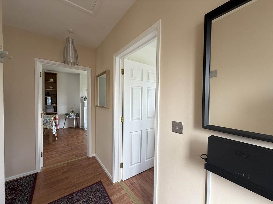 9 Walnut Close