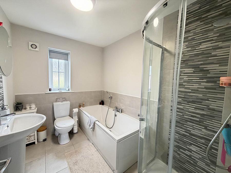 2 Porter Green Way