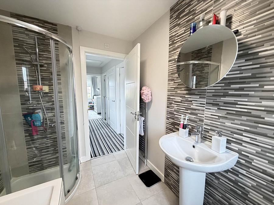2 Porter Green Way