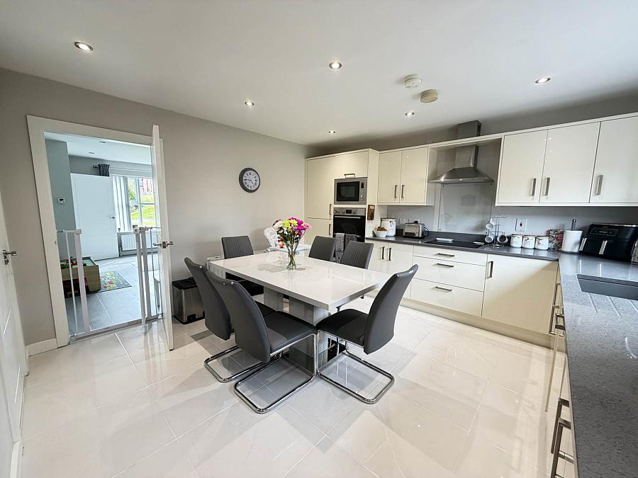 2 Porter Green Way