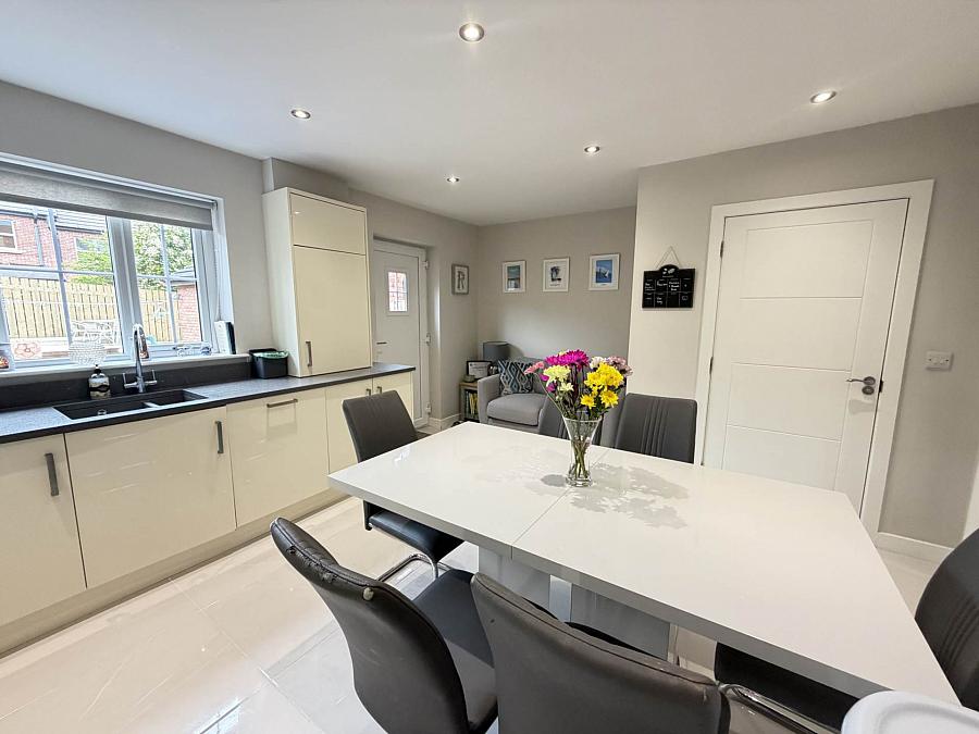 2 Porter Green Way
