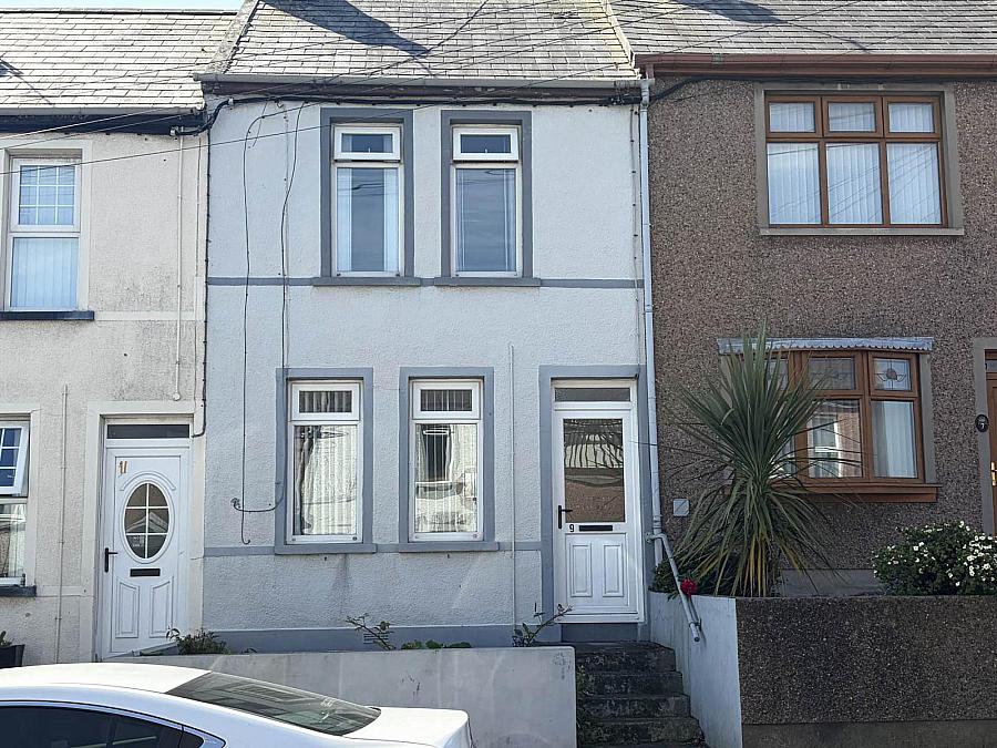 9 Kent Avenue