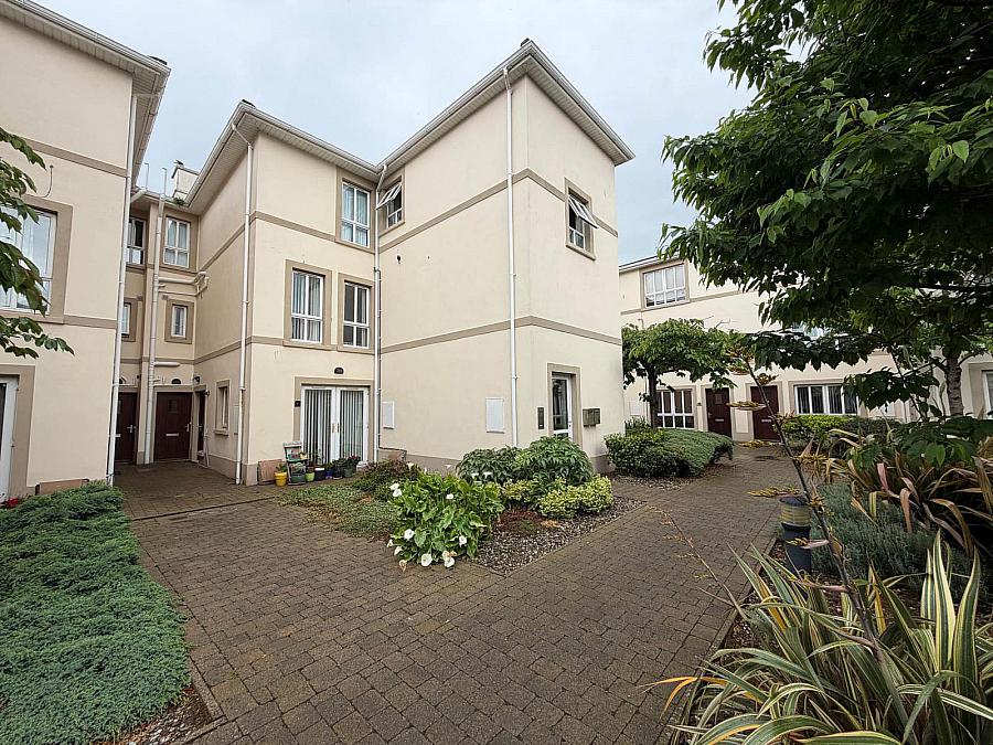 48 Bay Road Manor, Larne, BT40 1FG