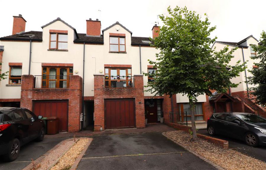 12 Redwood Dale, Redwoods, Dunmurry, BT17 9RL