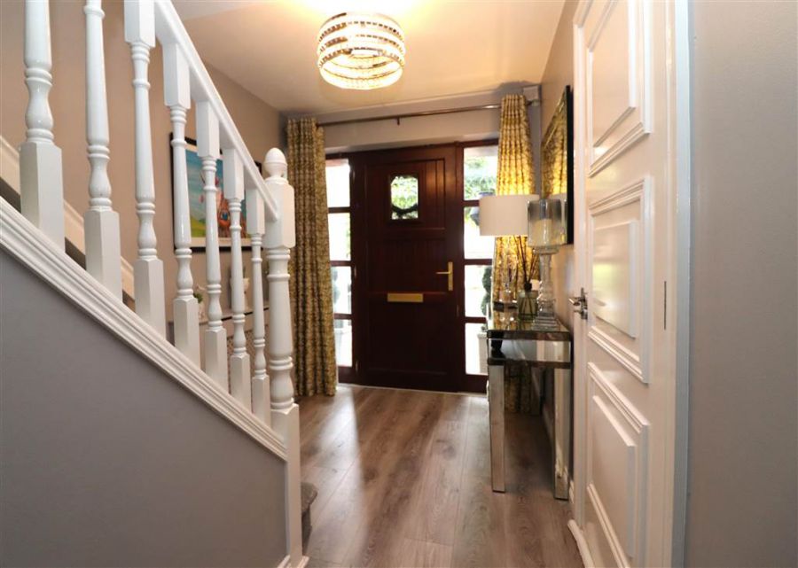 12 Redwood Dale