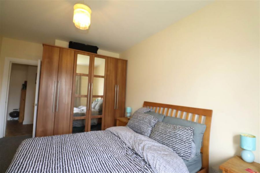 34 Glenmore Place