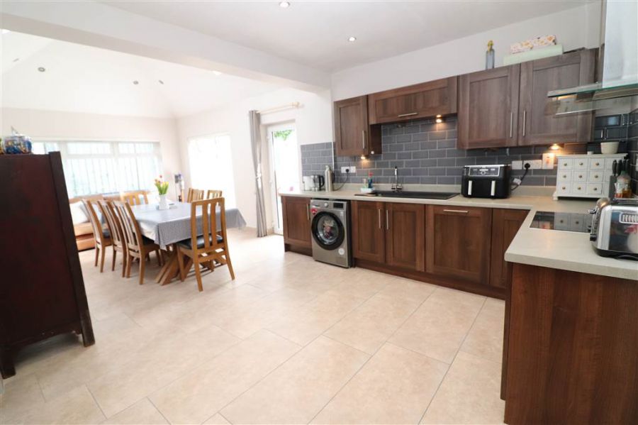 3 Hilden Court