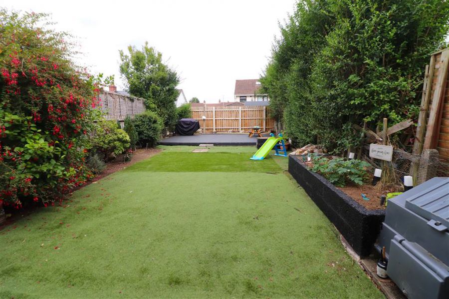 7 Hillview Avenue