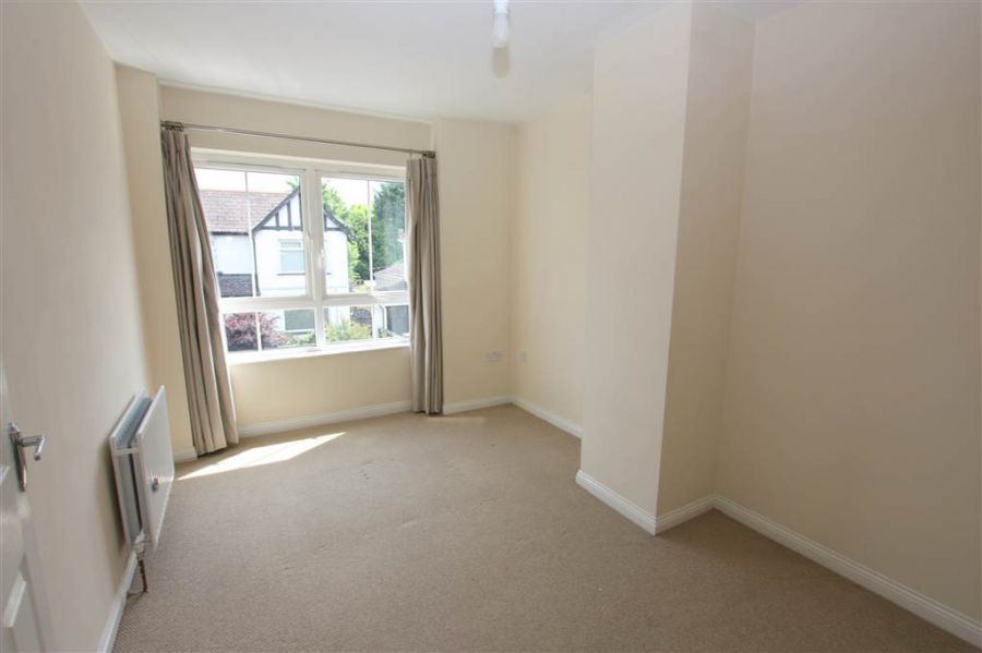 4 Warren Garden Mews