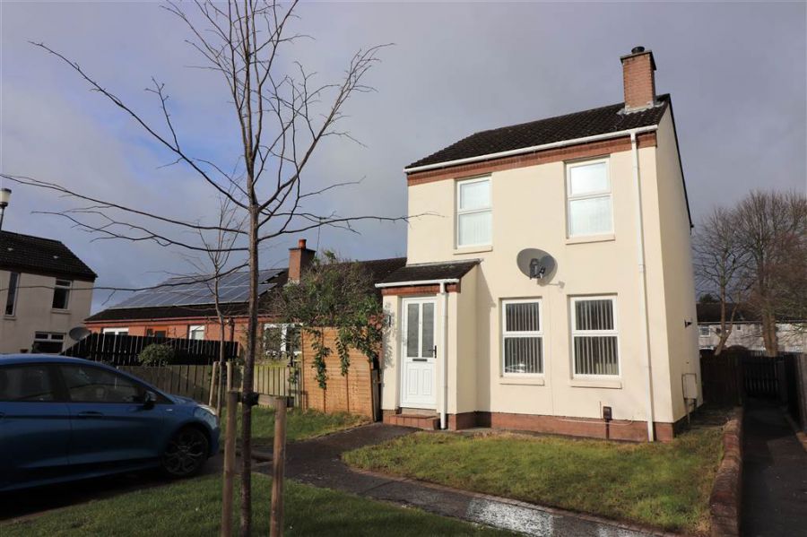 4 Rathvarna Avenue,ballymacash road, lisburn, BT28 2UZ