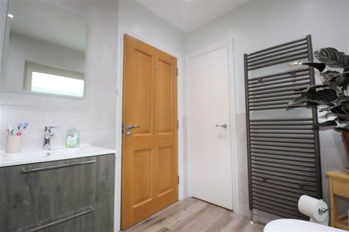 12 Sepon Park 12 Sepon Park