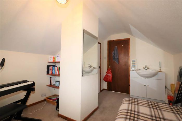 12 Sepon Park 12 Sepon Park