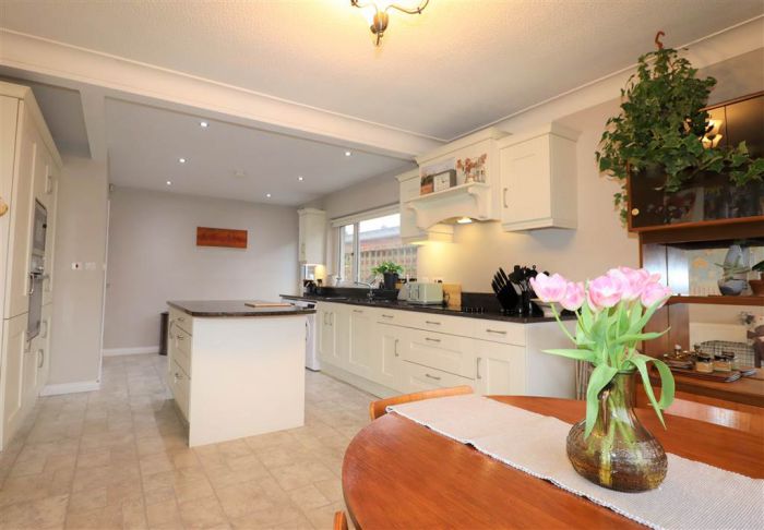 12 Sepon Park 12 Sepon Park