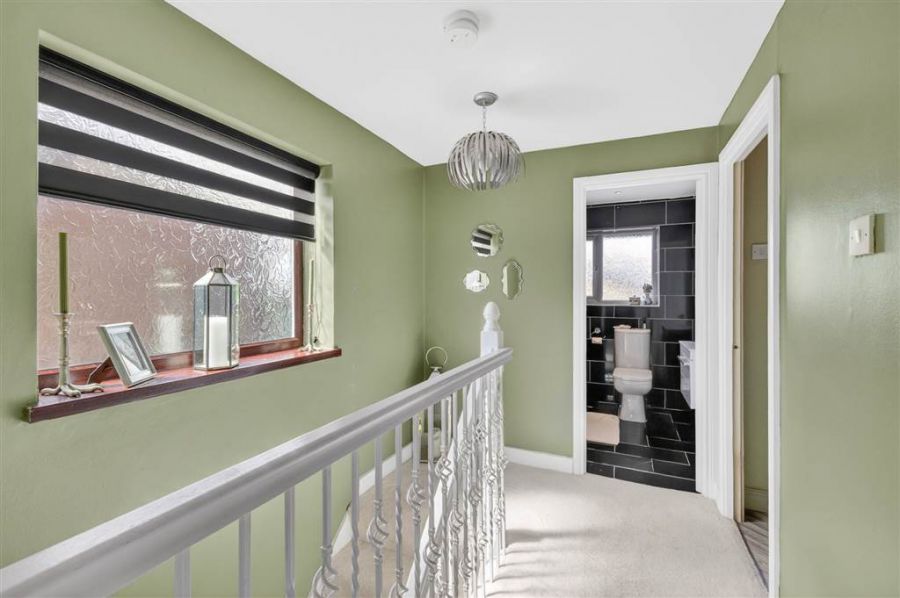 13 Woodview Crescent