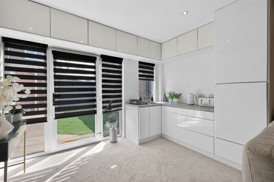 13 Woodview Crescent