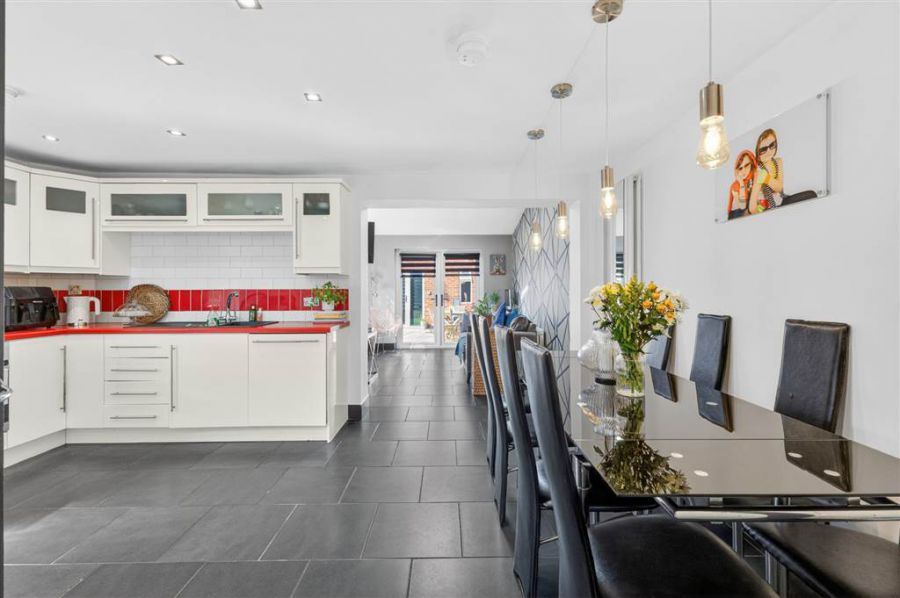 13 Woodview Crescent