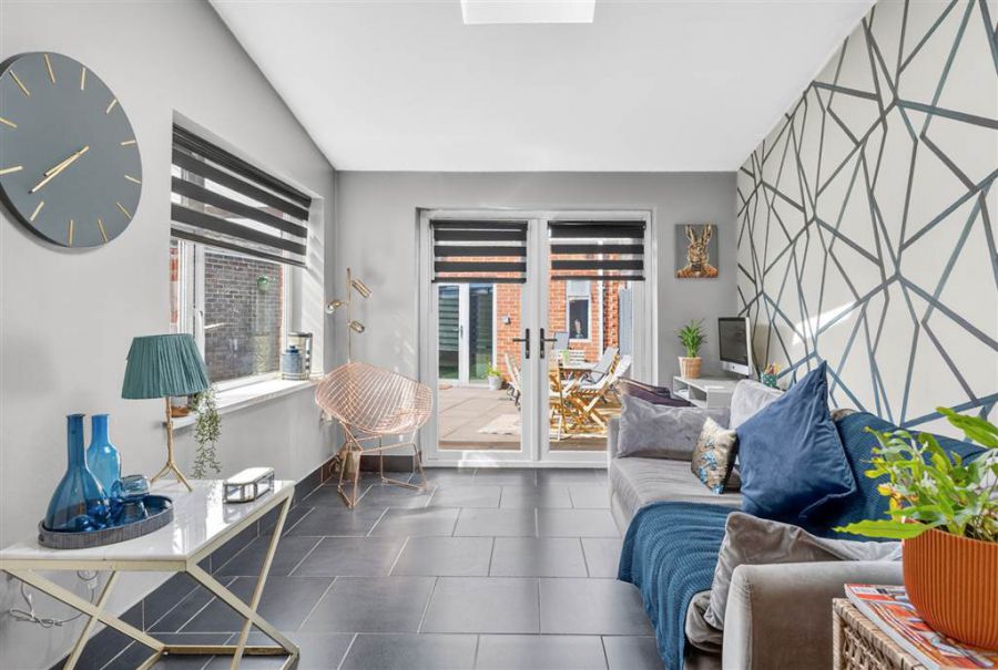 13 Woodview Crescent