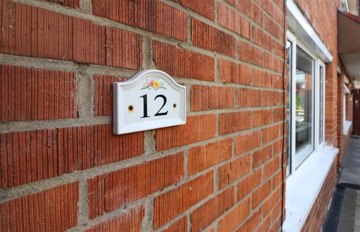 12 Fernbank