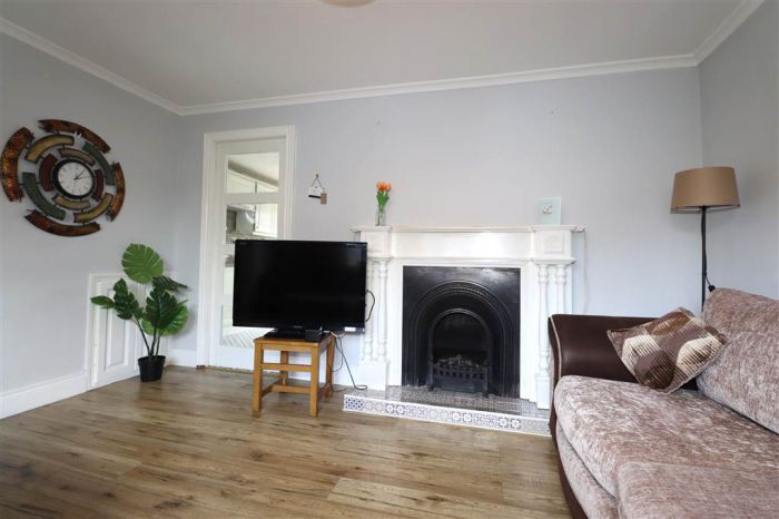12 Fernbank