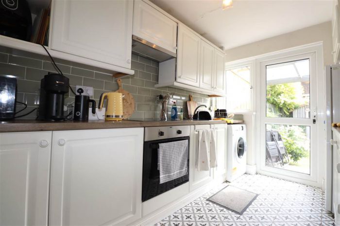 12 Fernbank