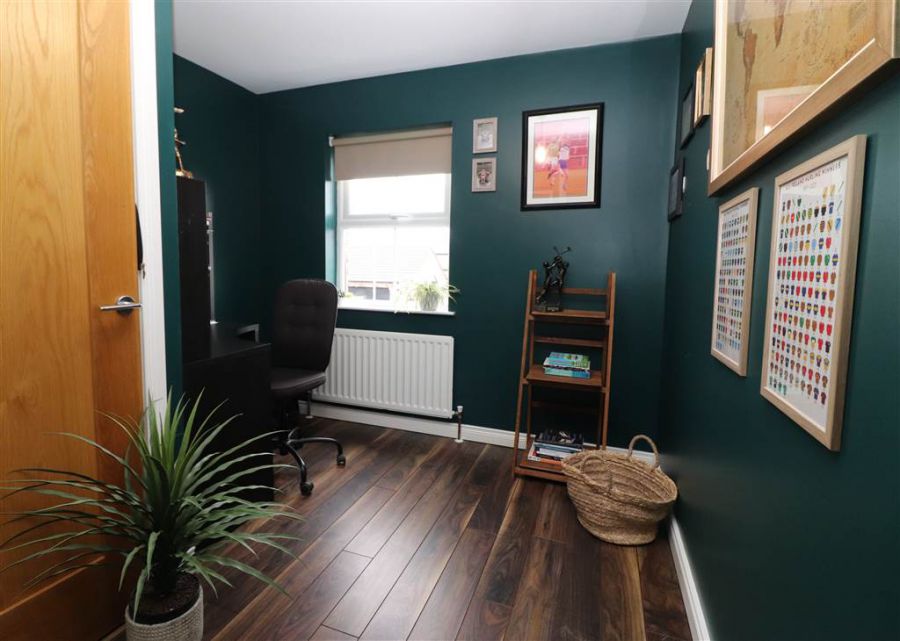 84 Wellington Park Drive