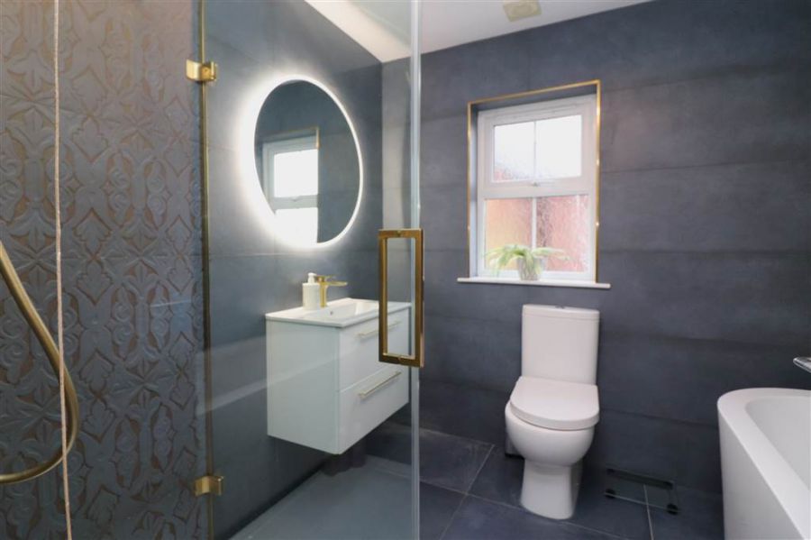 84 Wellington Park Drive