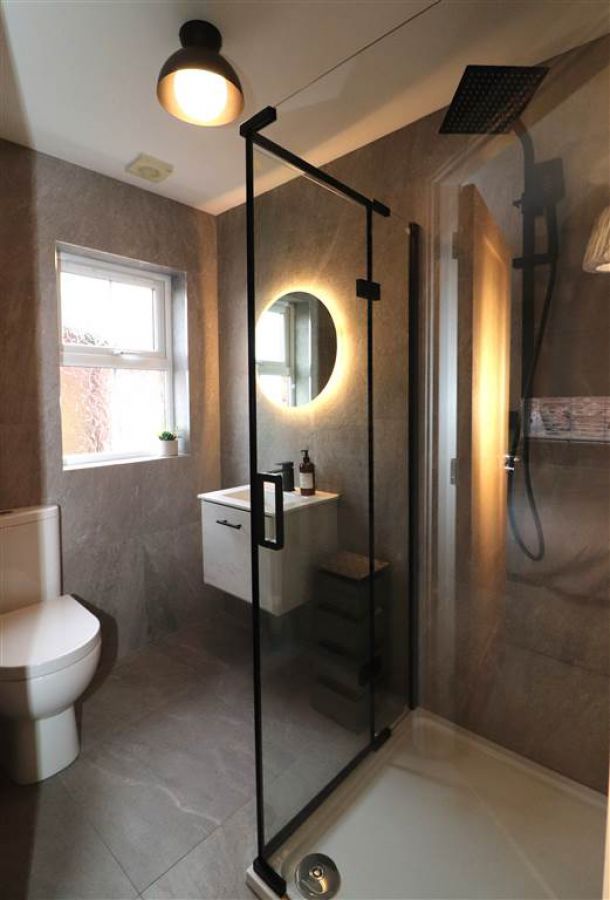 84 Wellington Park Drive