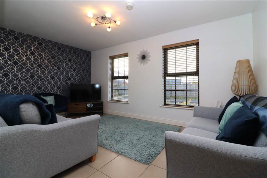 33 Lady Wallace Crescent