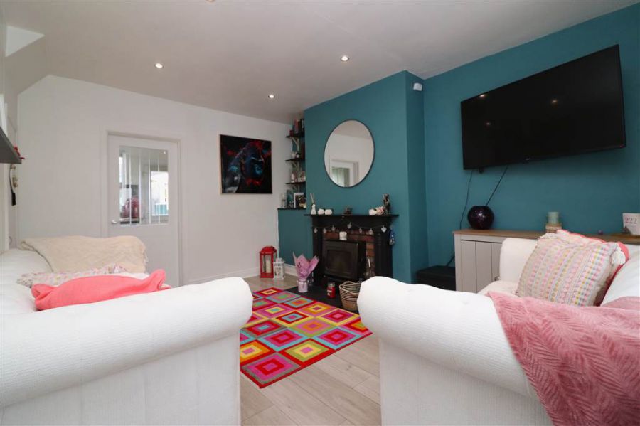 19 Hillsborough Old Road