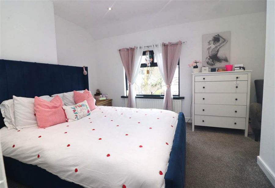 19 Hillsborough Old Road