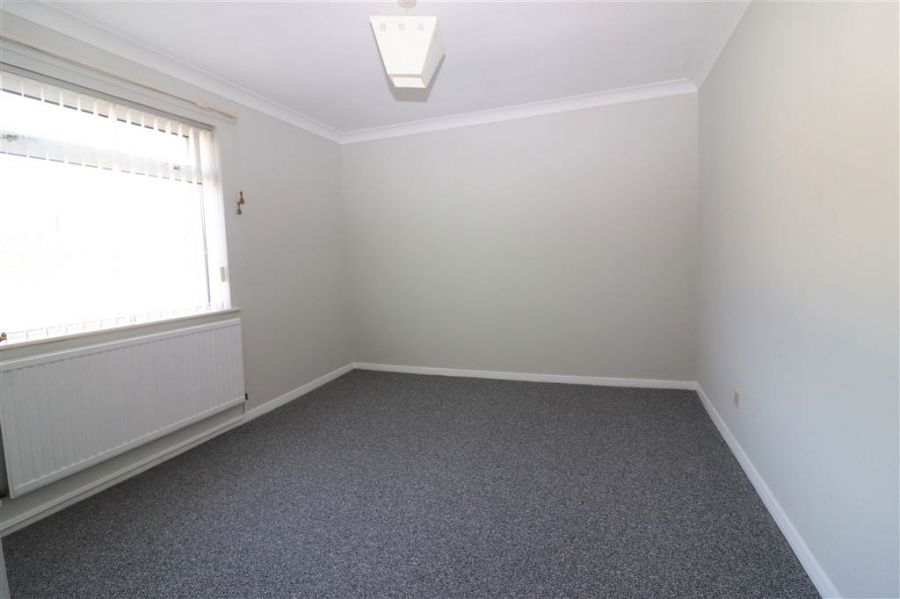 1b Linden Walk