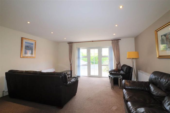 19 Glenburn Ford 19 Glenburn Ford