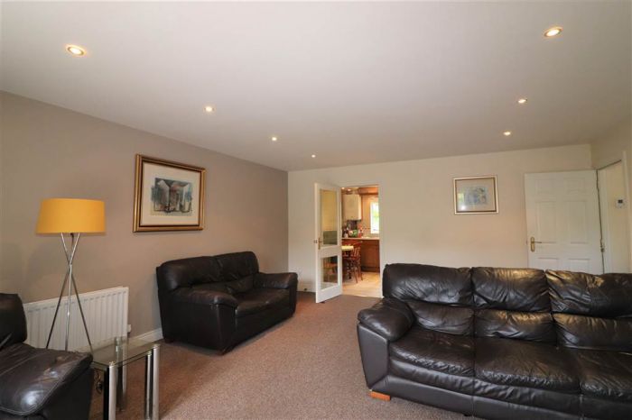 19 Glenburn Ford 19 Glenburn Ford