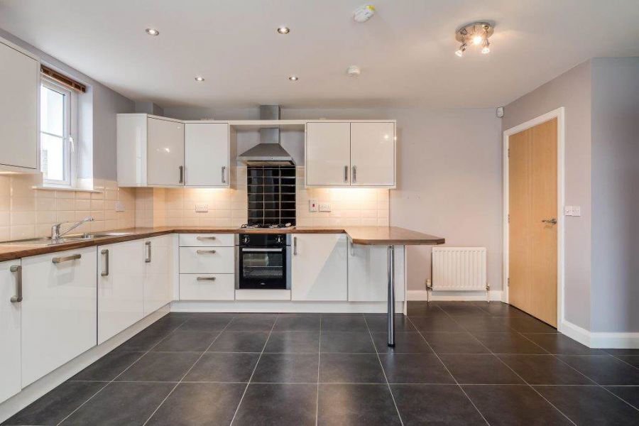 9 Holstein Crescent