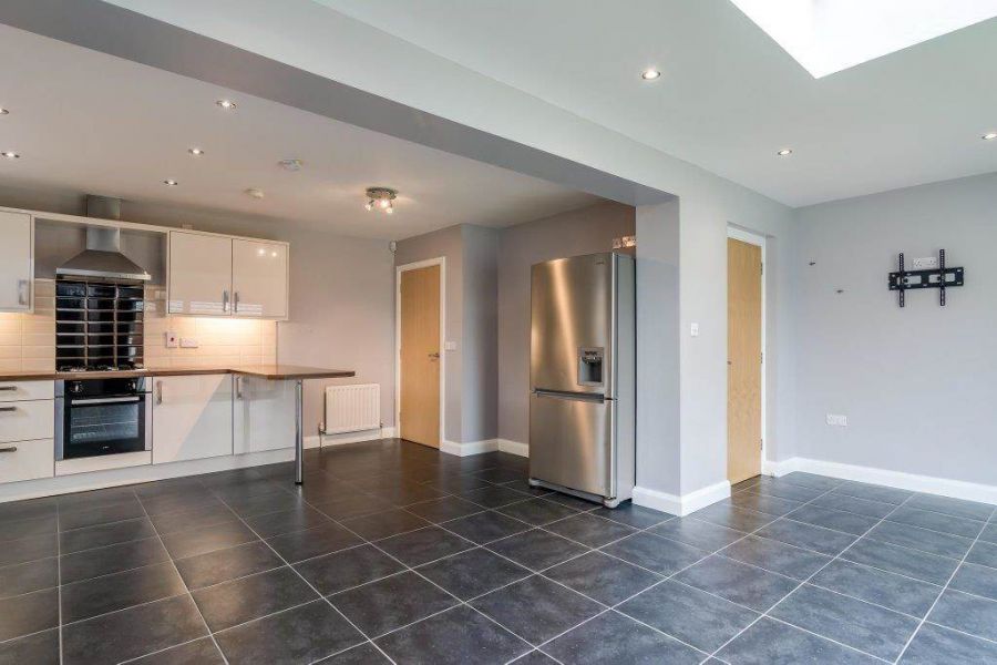 9 Holstein Crescent
