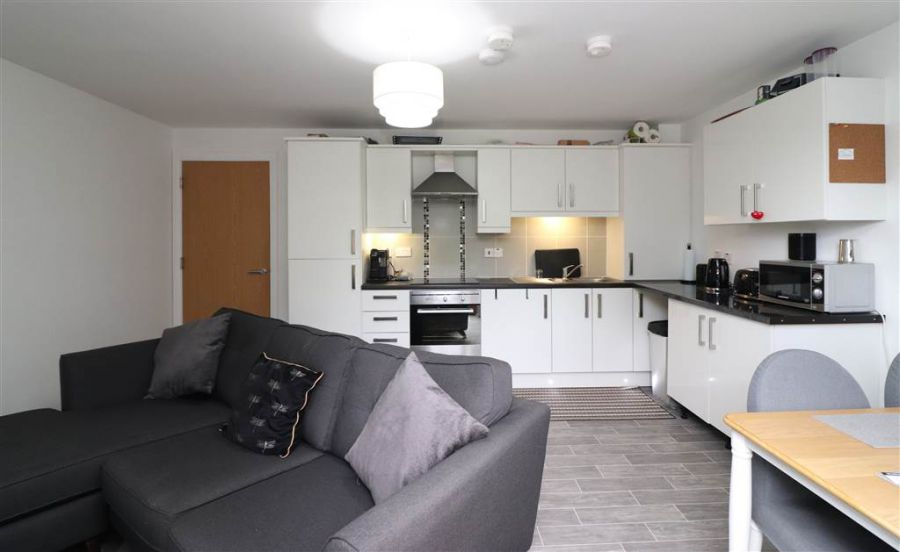 8 Lagan Ville Court