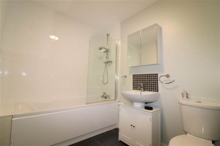 2 The Wallace Apartments 2 The Wallace Apartments