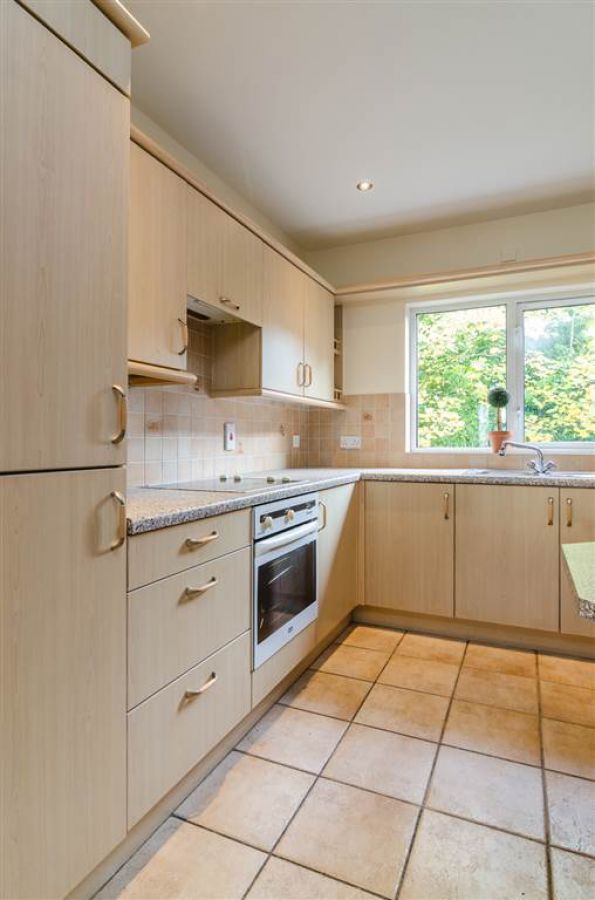2 Glenburn Ford