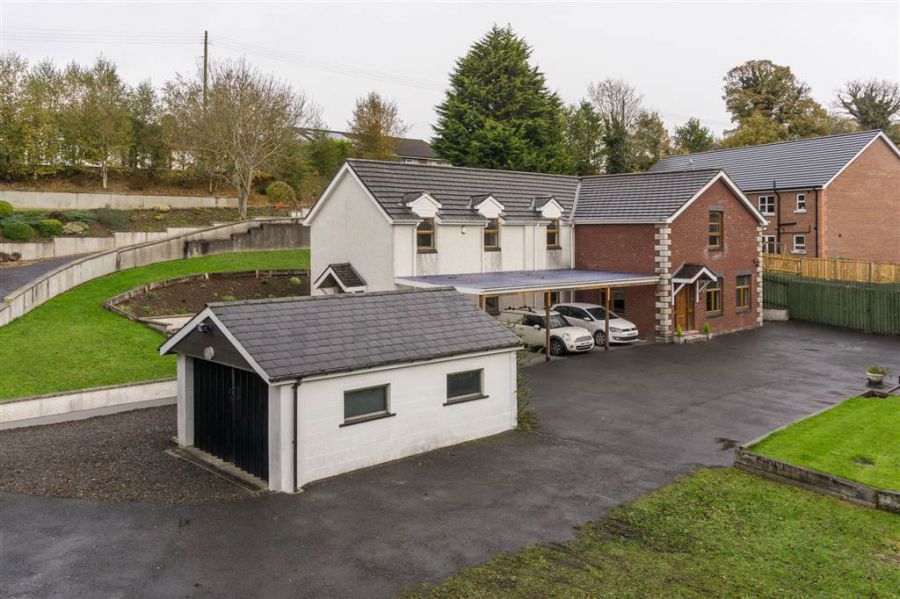 3 Rose Meadows
