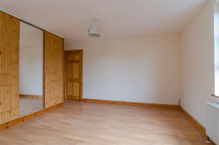 3 Rose Meadows