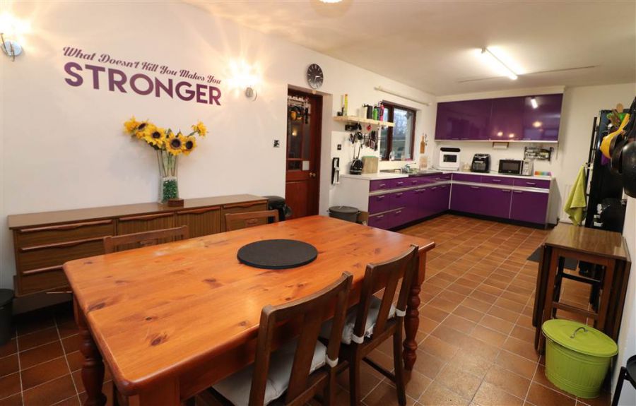 94 Old Ballynahinch Road