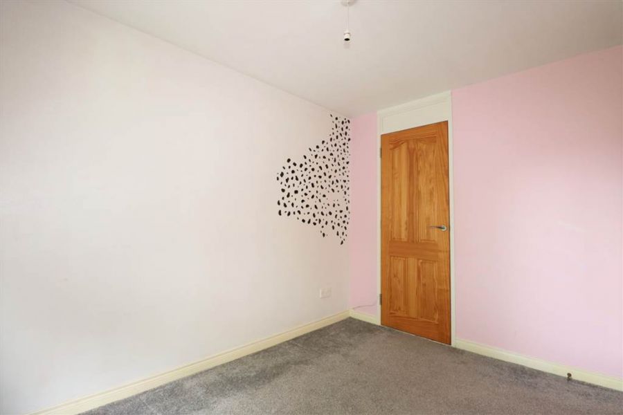 4 Knockburn Court