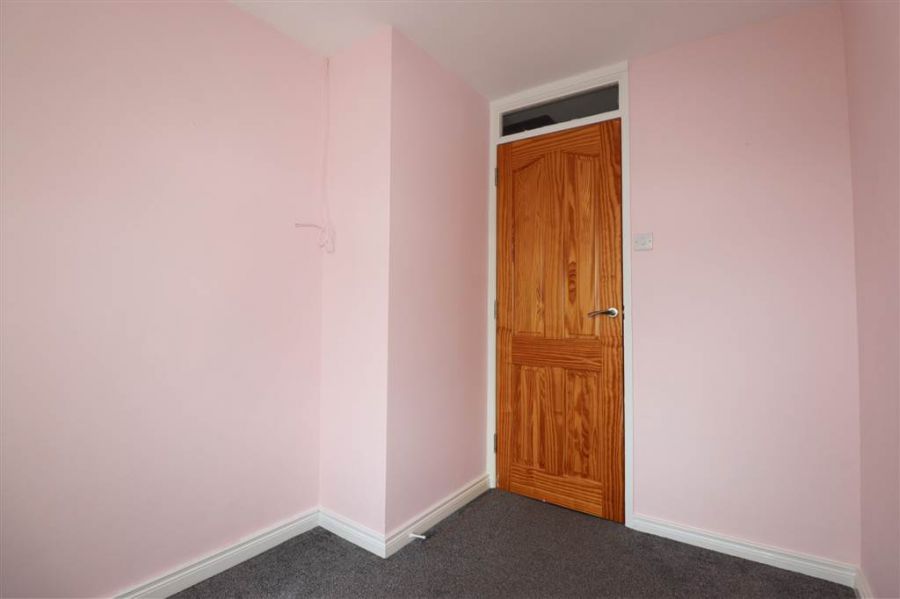 4 Knockburn Court
