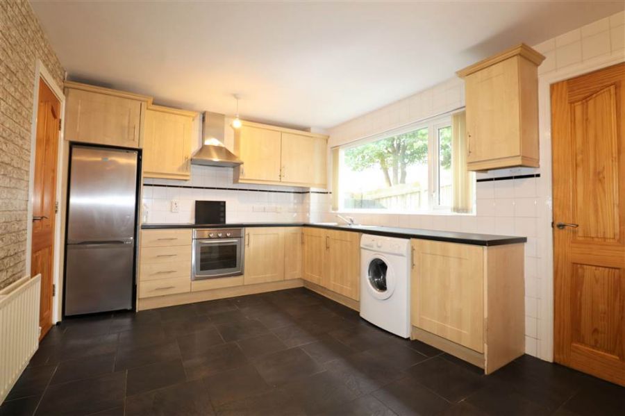 4 Knockburn Court