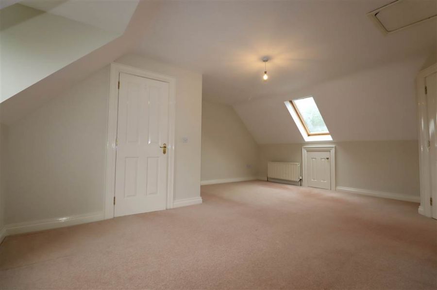 4 Governors Gate Crescent