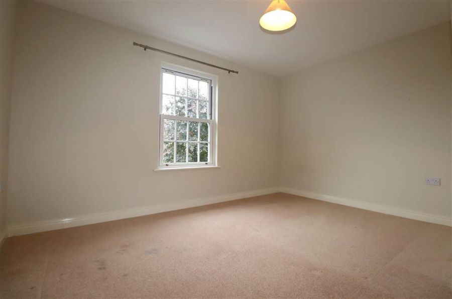 4 Governors Gate Crescent