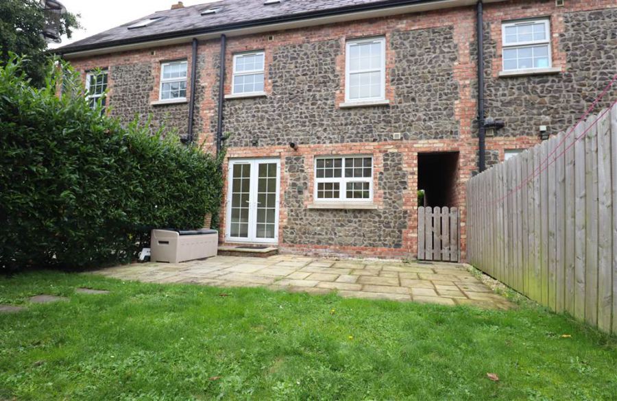 4 Governors Gate Crescent