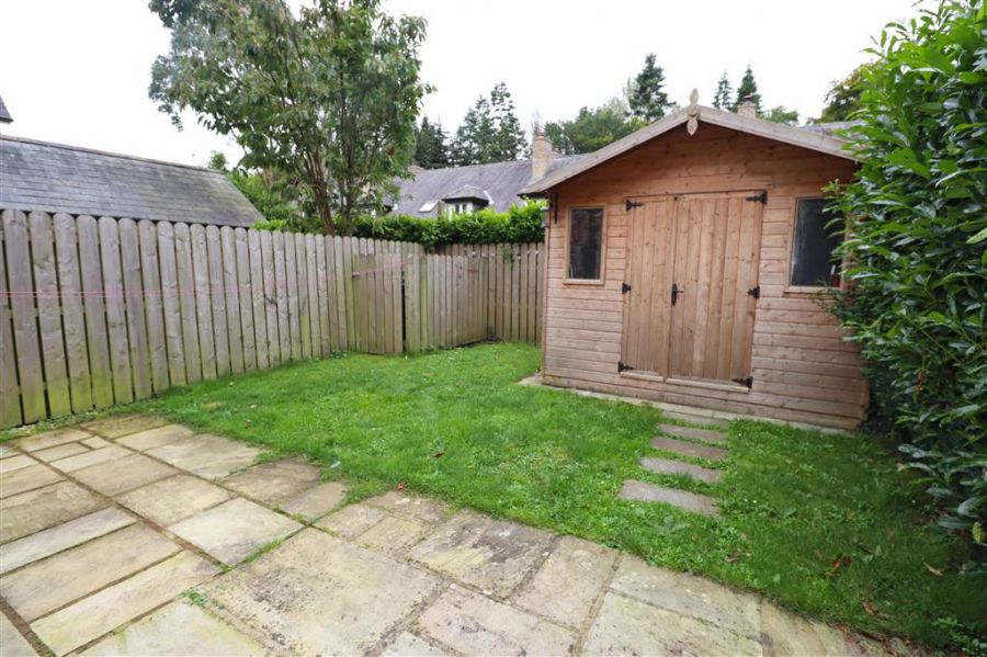 4 Governors Gate Crescent