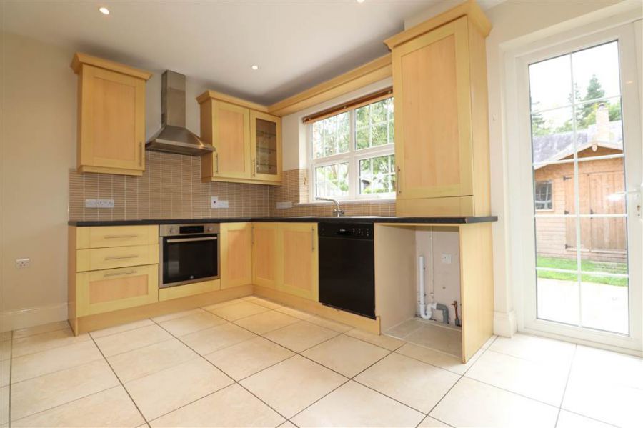 4 Governors Gate Crescent